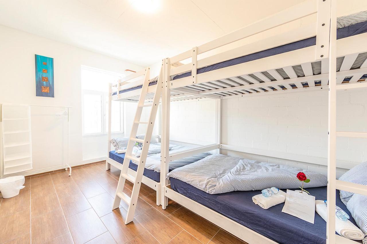 Simple Rooms - Yellow Inn St. Gallen Exterior photo