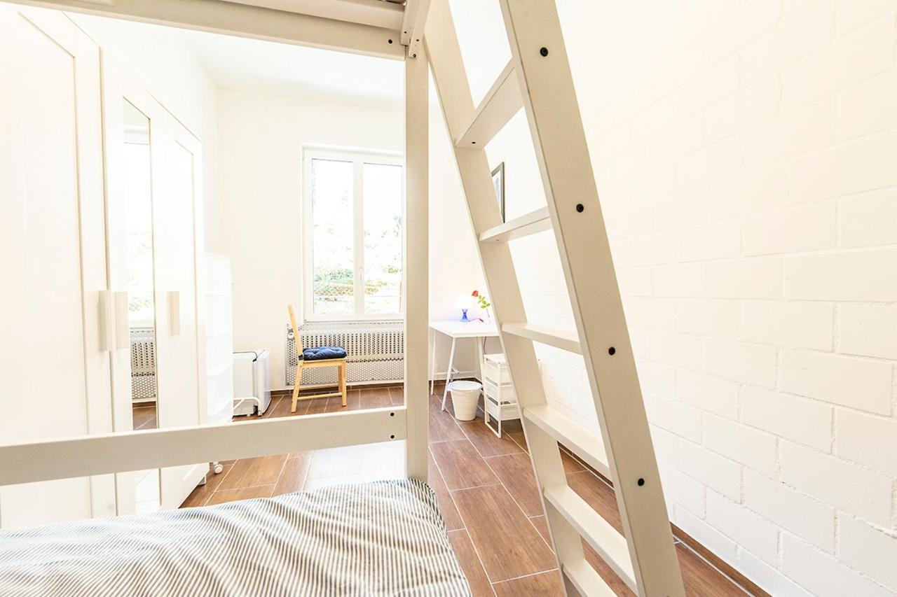 Simple Rooms - Yellow Inn St. Gallen Exterior photo